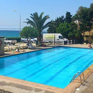 Pensión Camping, El Masnou